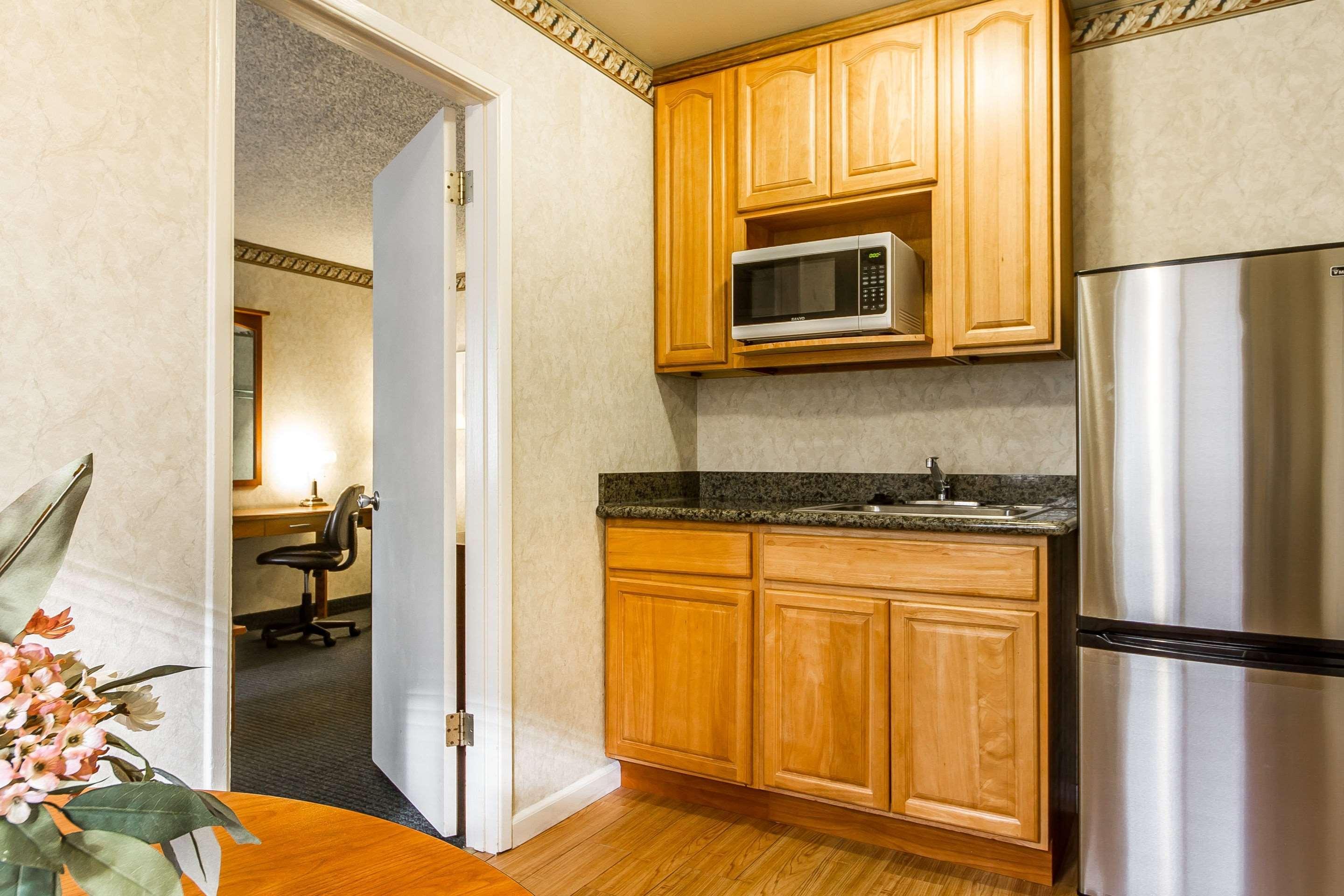 Quality Inn & Suites Silicon Valley Santa Clara Buitenkant foto