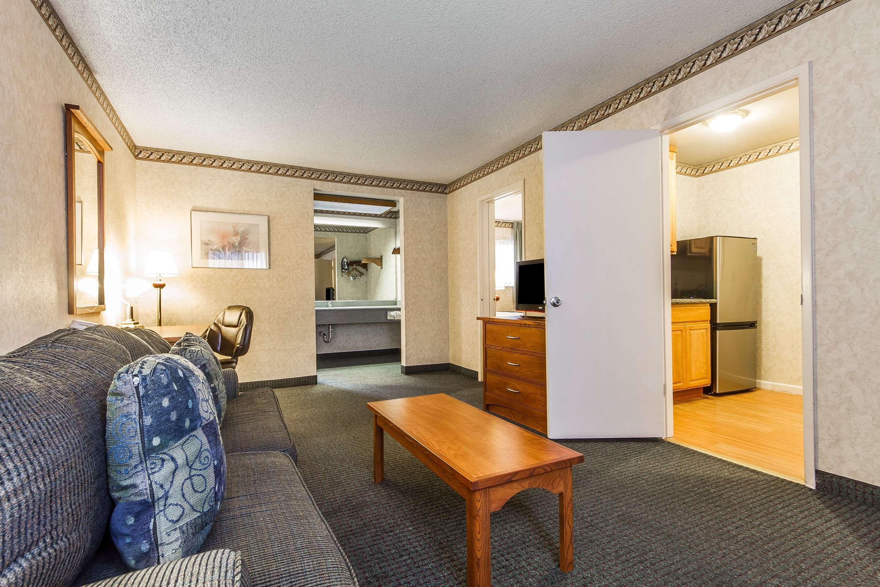 Quality Inn & Suites Silicon Valley Santa Clara Buitenkant foto