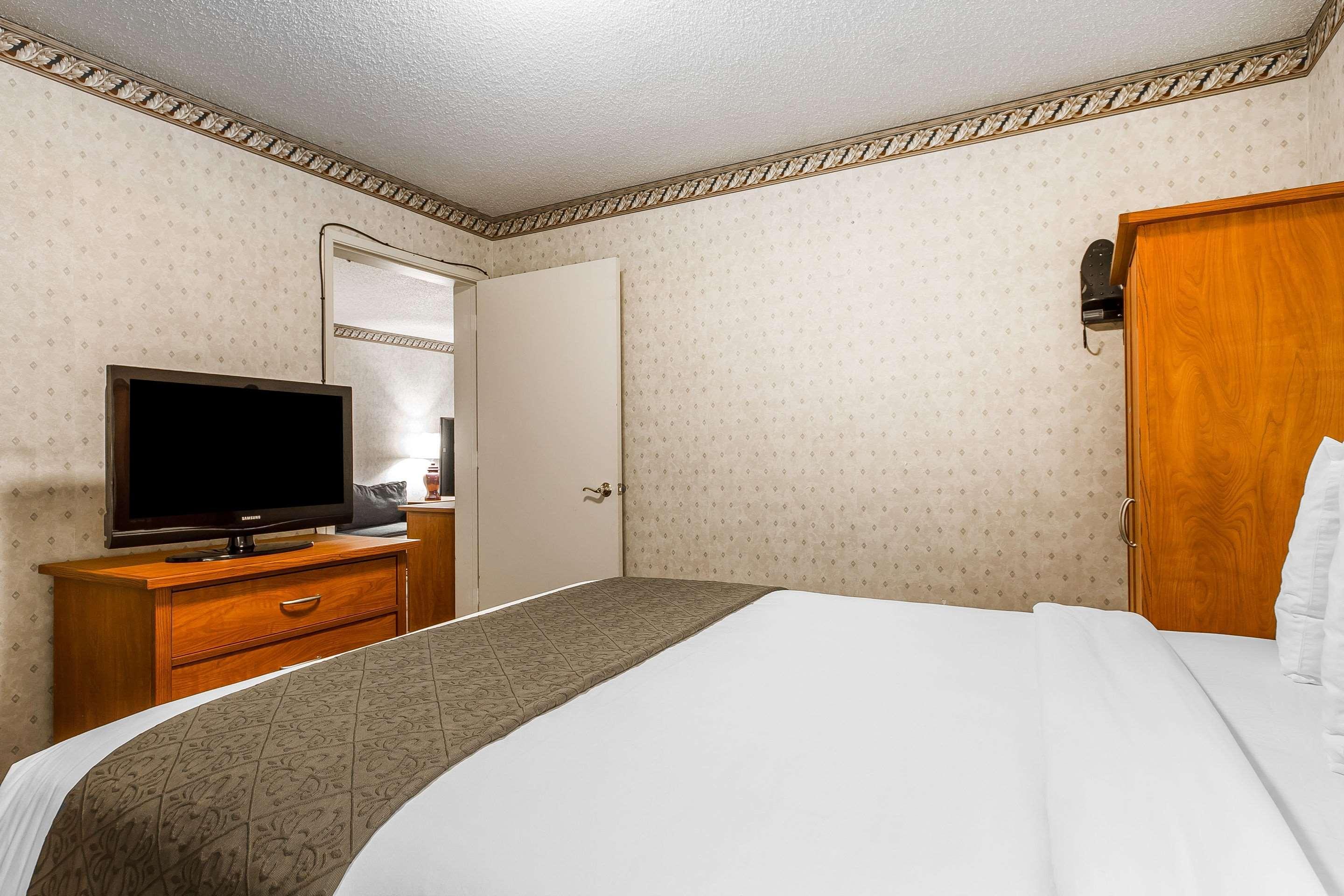 Quality Inn & Suites Silicon Valley Santa Clara Buitenkant foto