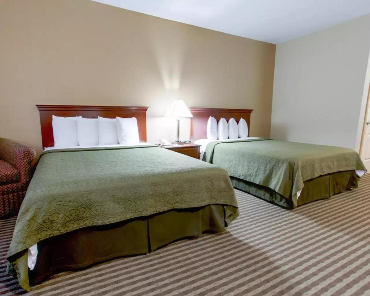 Quality Inn & Suites Silicon Valley Santa Clara Buitenkant foto