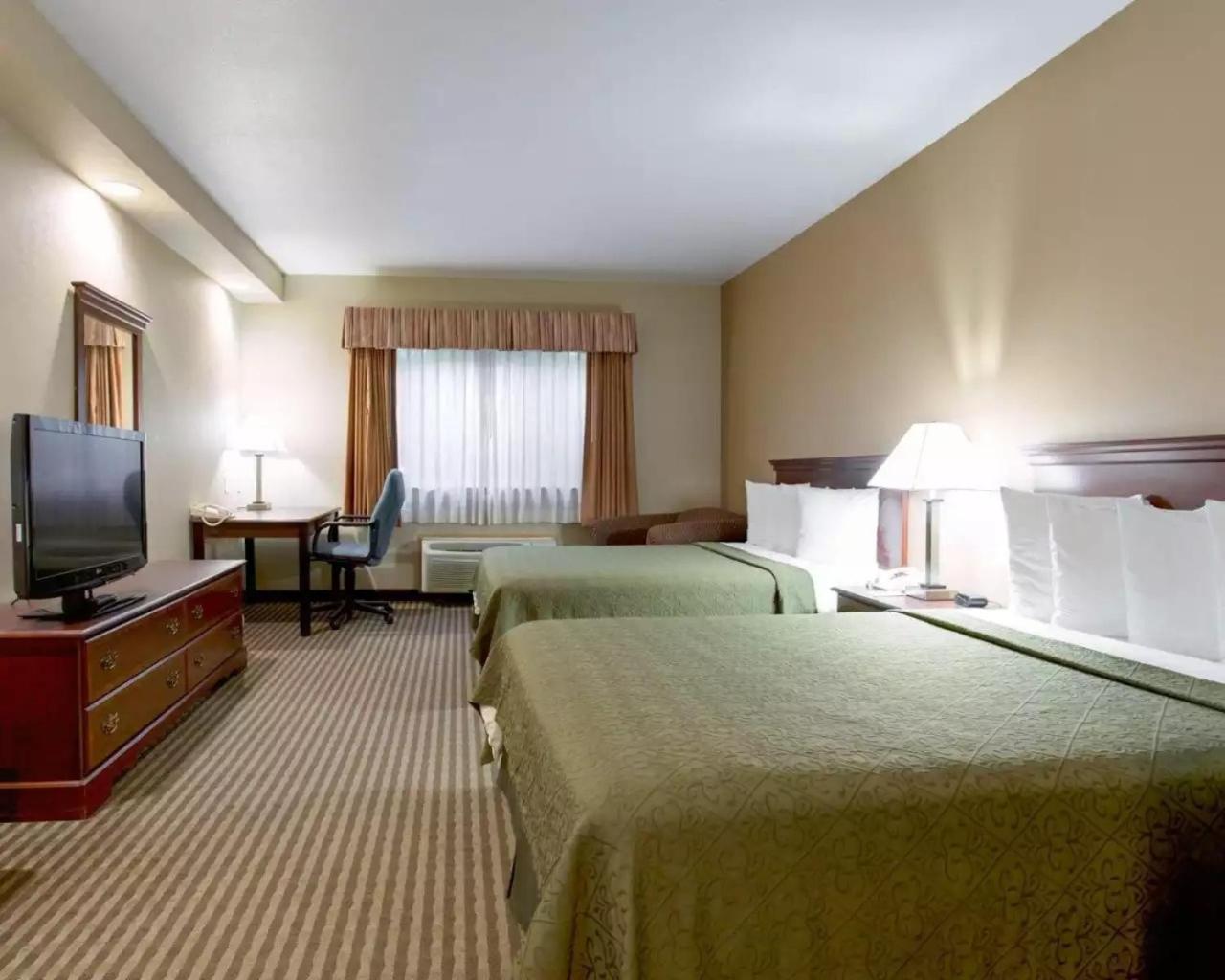 Quality Inn & Suites Silicon Valley Santa Clara Buitenkant foto