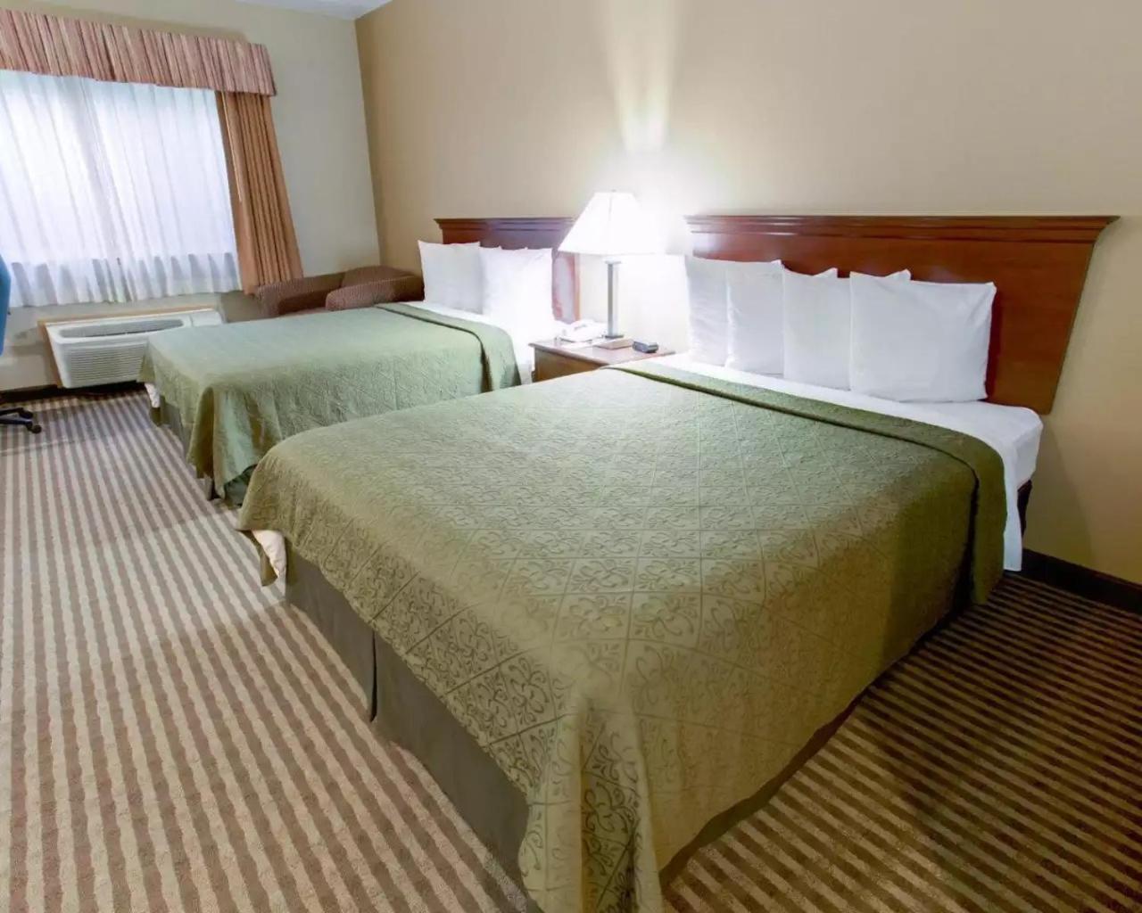 Quality Inn & Suites Silicon Valley Santa Clara Buitenkant foto