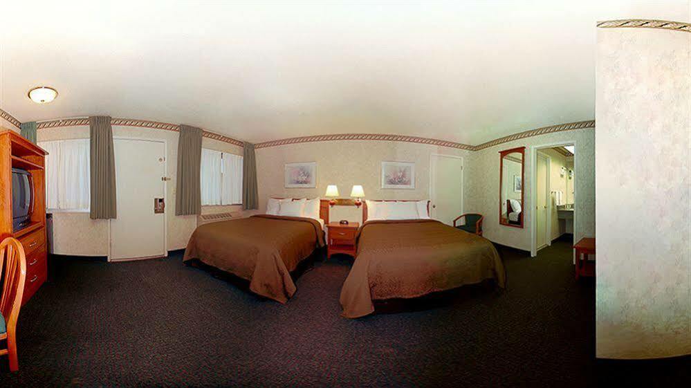 Quality Inn & Suites Silicon Valley Santa Clara Buitenkant foto